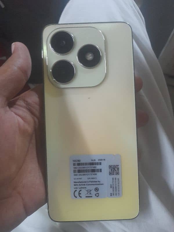 Tecno Spark 20 is up for sale 1