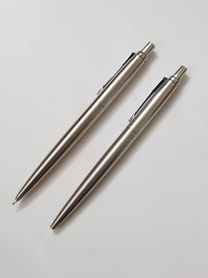 Pen and Pens (Parker / Sheaffer) 6