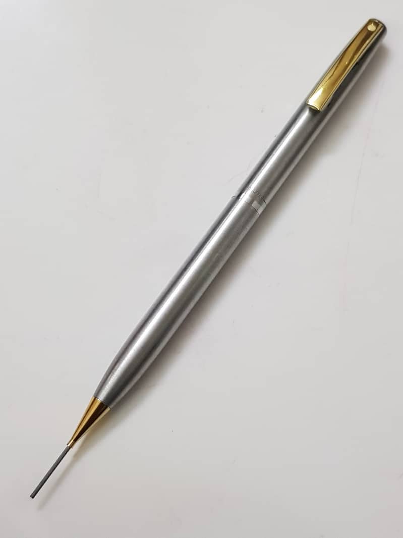 Pen and Pens (Parker / Sheaffer) 8