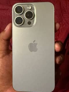 iphone 15 pro max  / 256 gb / non PTA