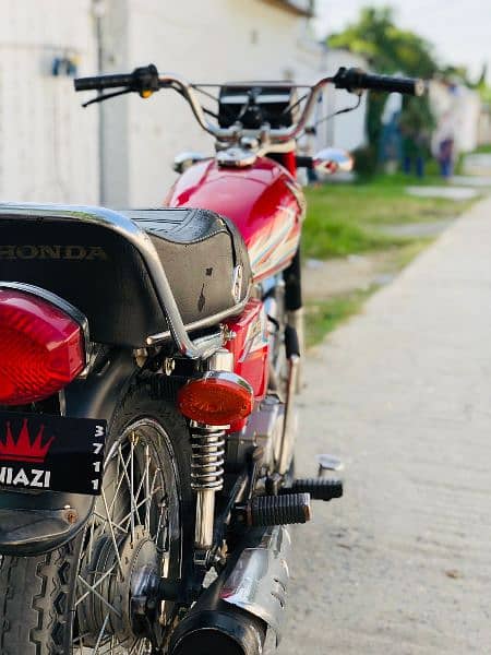 Honda 125 Rawalpindi num all ok 3