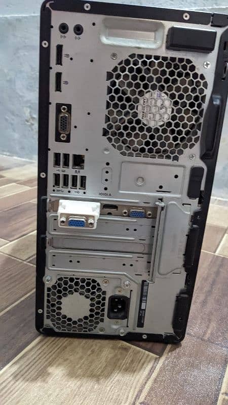 Hp PRODESK i7 7th gen. 1