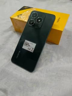 Realme C61 0