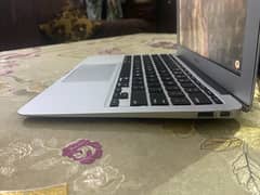 Apple MacBook Air core i5 Slim Model 0