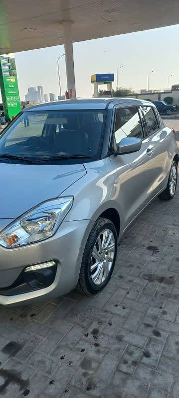 Suzuki Swift 2022 GL CVT 3