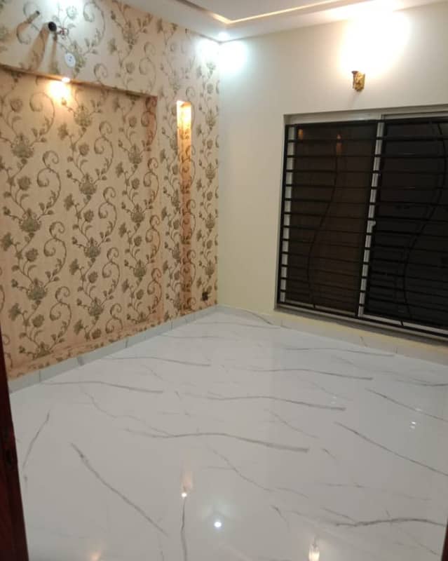 5 MARLA DOUBLE STOREY HOUSE ON 40 FT ROAD AVAILABLE FOR SALE IN DHA 11 RAHBAR 3