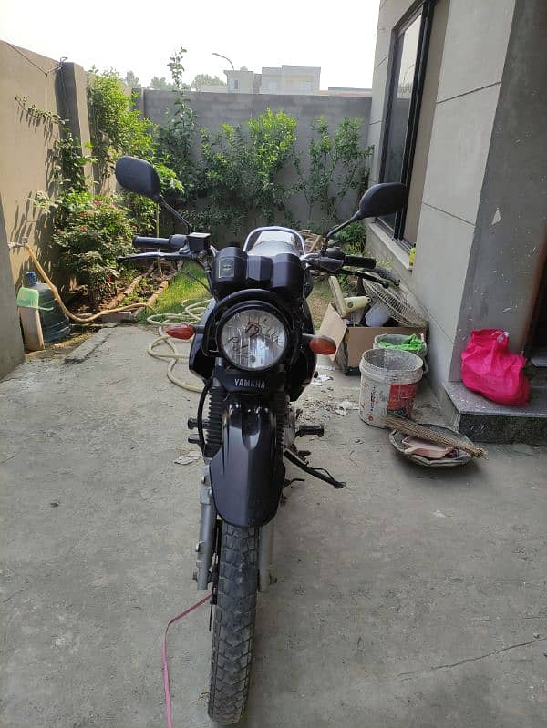 Yamaha YBR g 125 1