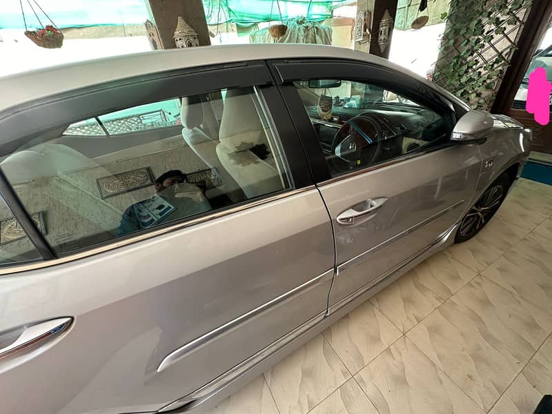 Toyota Altis Grande 2018 1