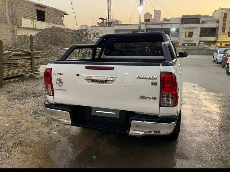 Toyota Hilux 2017 1