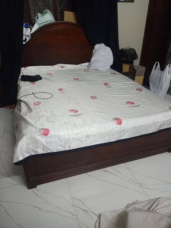 wooden bed for sale 0