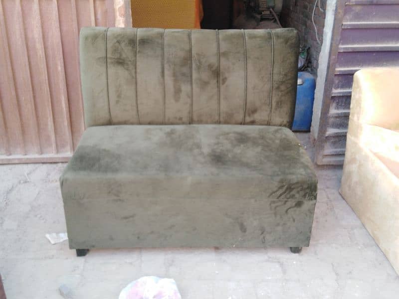 2 seater sofa set 7