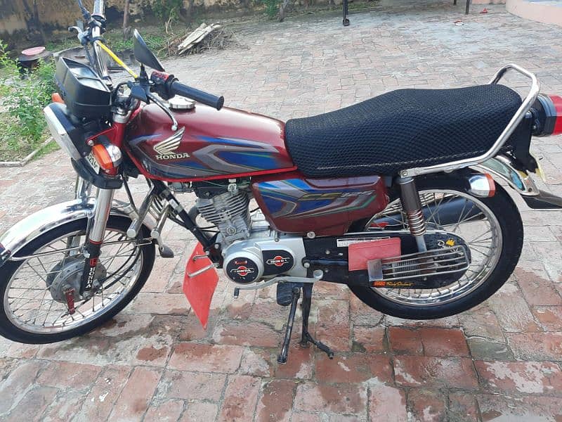 Honda 125 full New Condition 7