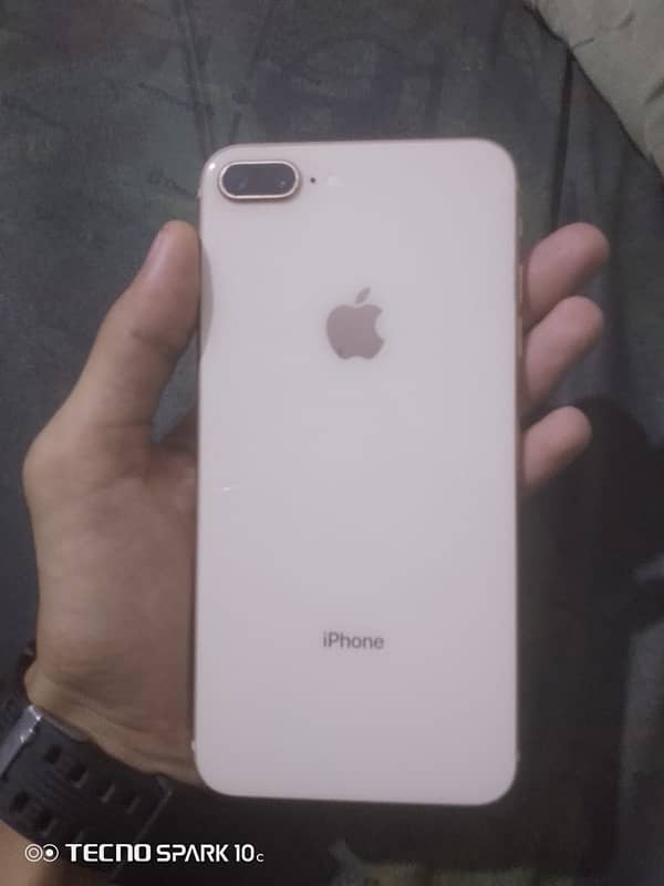 iPhone 8 Plus 6