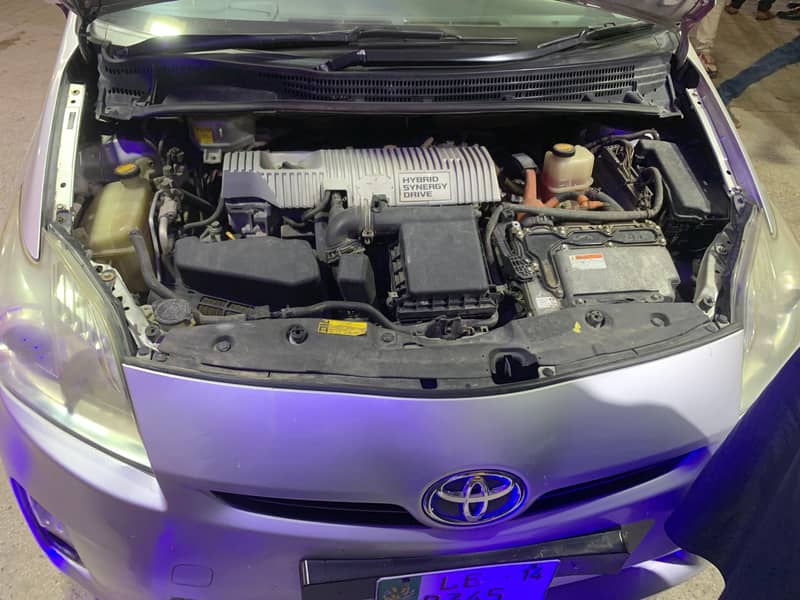 Toyota Prius 2014 S touring 1.8 4