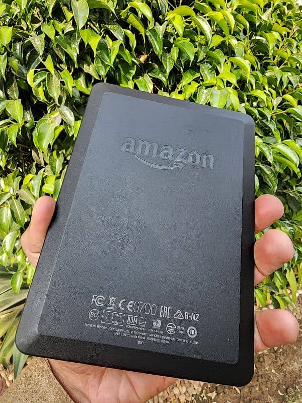 Amazon Kindle 7th generation Basic 1