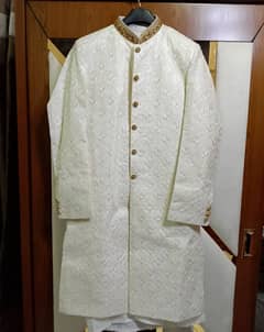 Baraat sherwani. Size M.