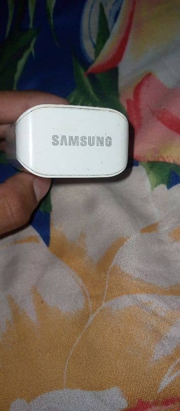 Samsung. 3