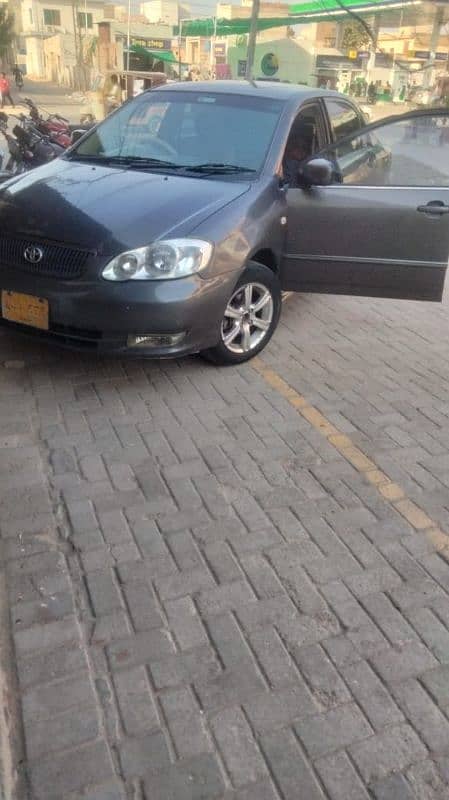 Toyota Corolla SE Saloon 2005 3