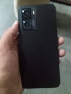 OnePlus Nord N20 SE 4gb 64 non pta box Sath hai