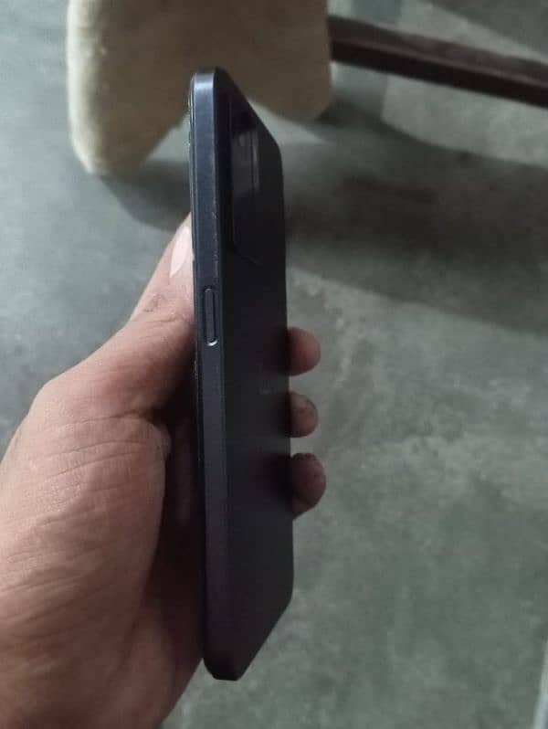 OnePlus Nord N20 SE 4gb 64 non pta box Sath hai 5