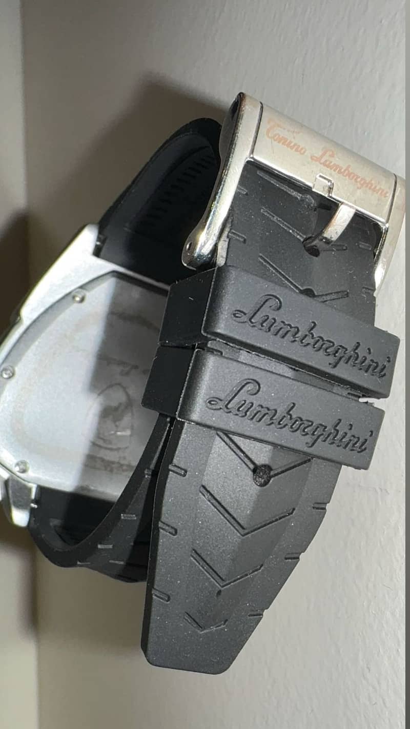 Torino Lamborghini Watch 1