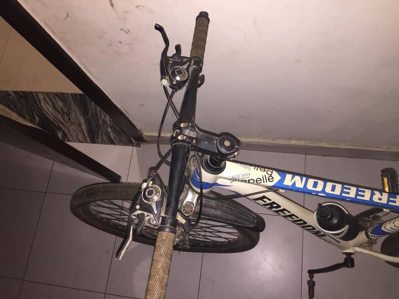 BICYCLE GOOD CONDITION FREEDOM COMPANY 2