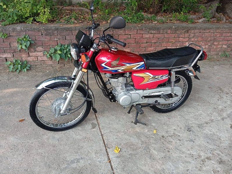 Honda CG 125 MODAL 2020 lover rawalpindi numbar red coluer. 8