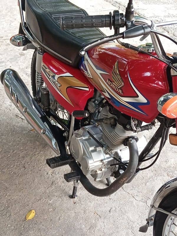 Honda CG 125 MODAL 2020 lover rawalpindi numbar red coluer. 9