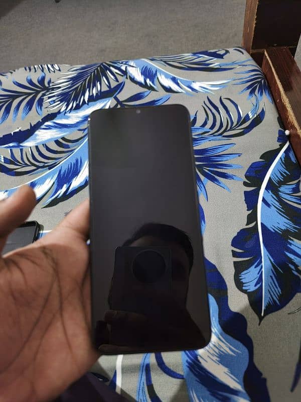 Infinix Hot 10 Play, 4/64, as good as new 4