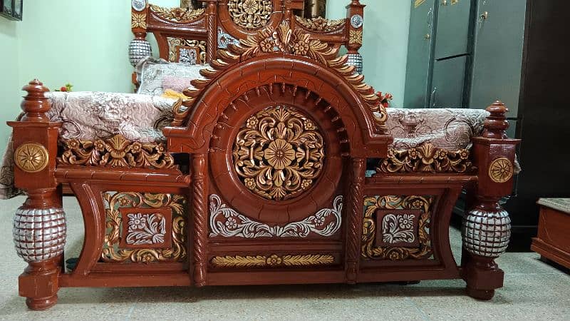 Chinyoti King Bed Wooden Bed Dressing 0