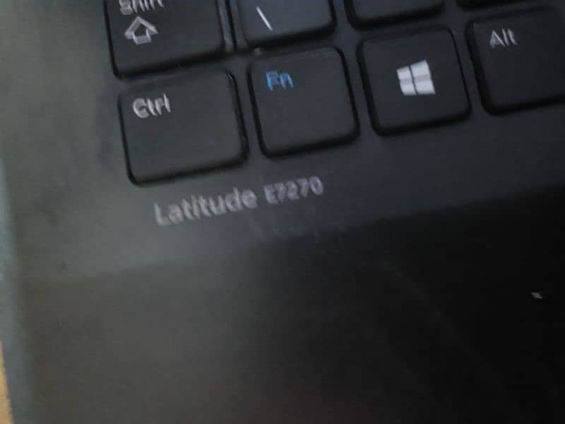 Dell Lattitude E 7270 10/8.5 2