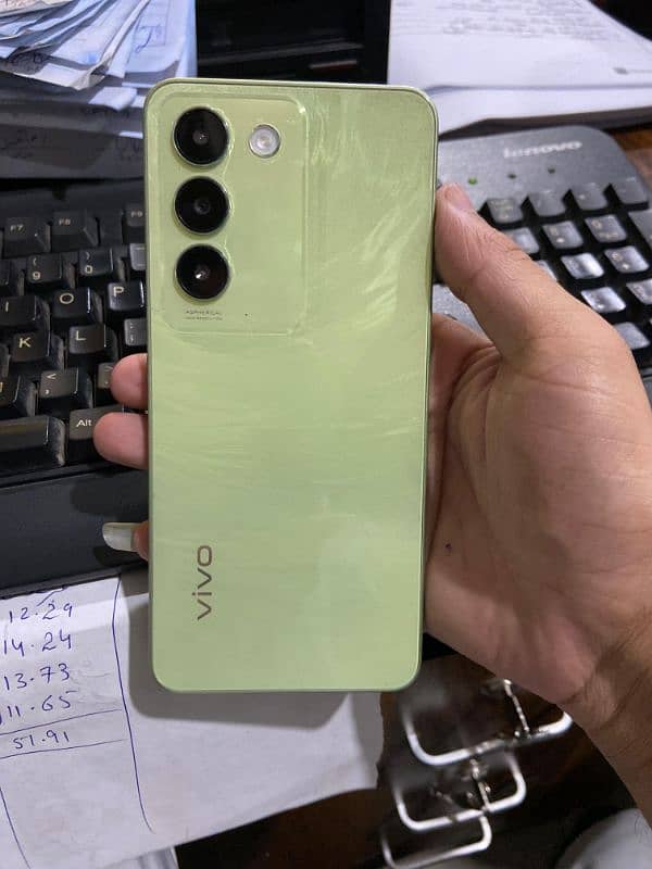 vivo y100 8+8 gb ram 256gb memory 3