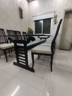 Dining table with Chairs