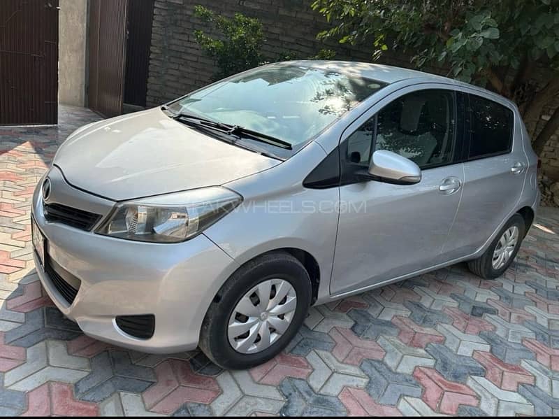 Toyota Vitz 2011 2