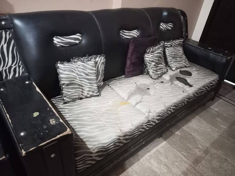 6 seater sofa set in black color 4