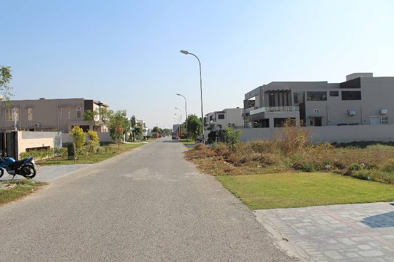 BOOK YOUR PLOT DHA PHASE 10 4 MARLA COMMERCIAL VERY CHEAPEST PRICE 1