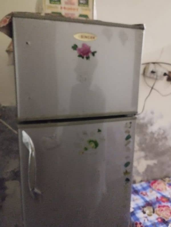 Singer Refrigerator for Sale Neat and clean condition 0