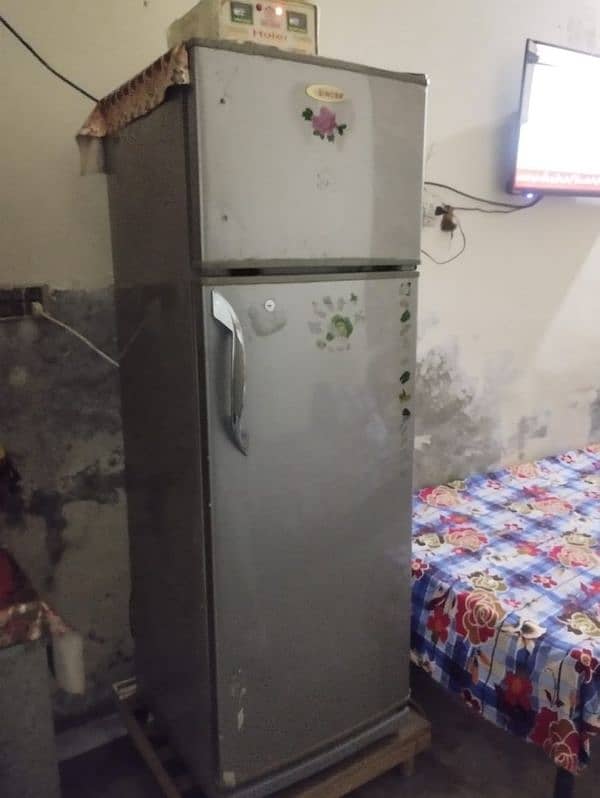 Singer Refrigerator for Sale Neat and clean condition 2