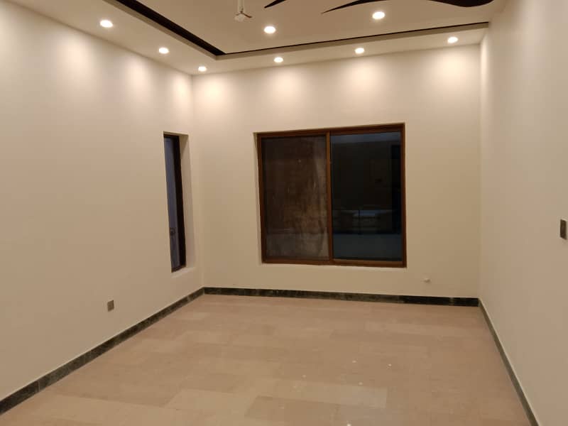 1Kanal New Beautiful Good House Available For Sale DHA Phase 3 11