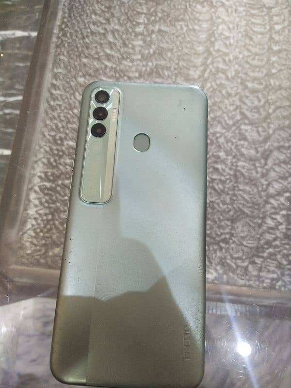 Tecno spark 7 pro 0