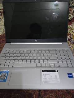 HP Notebook i7 1165G7