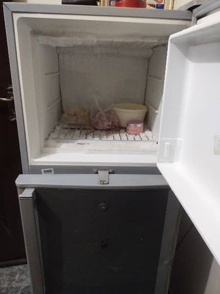 Dawlance Refrigerator for Sale 3