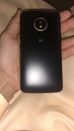 Moto e4