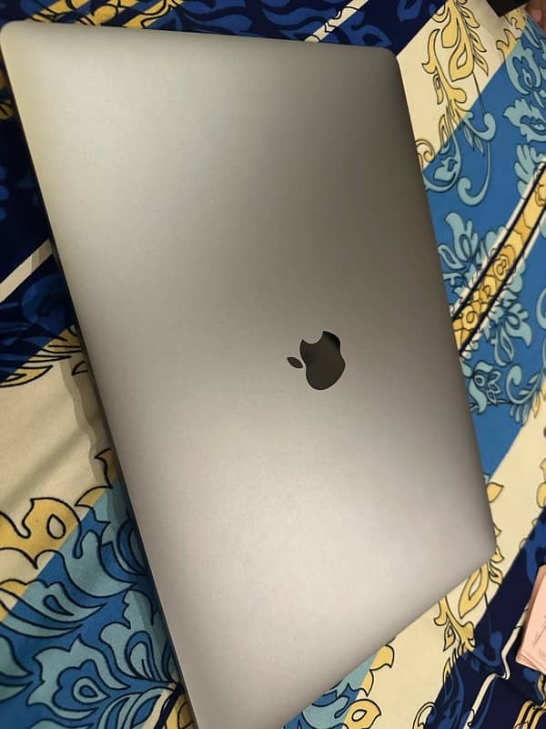 Macbook pro 2019 15.4 inch 512 Gb 3