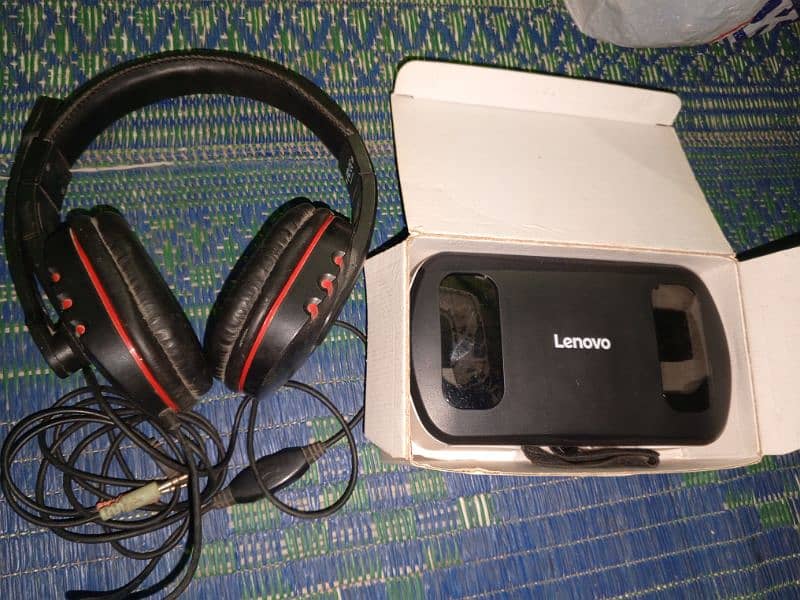 Mobil and VR box and headphone sale 2