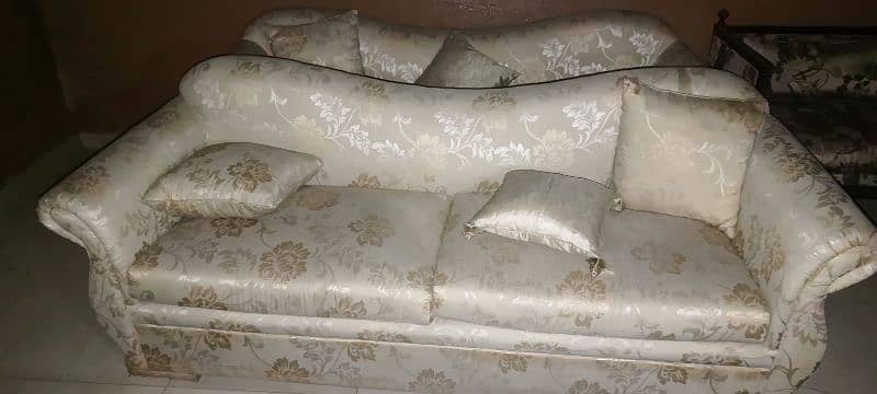 White 2 seater sofa 1