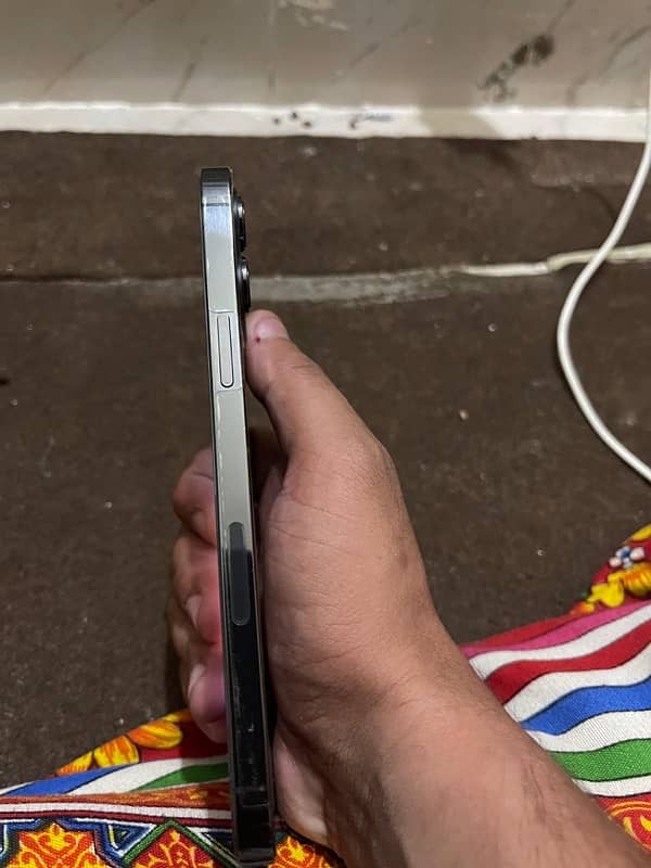 iphone 12 pro max 5