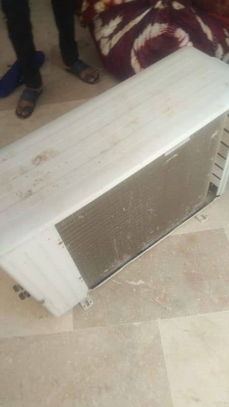 Ac i good condition 1