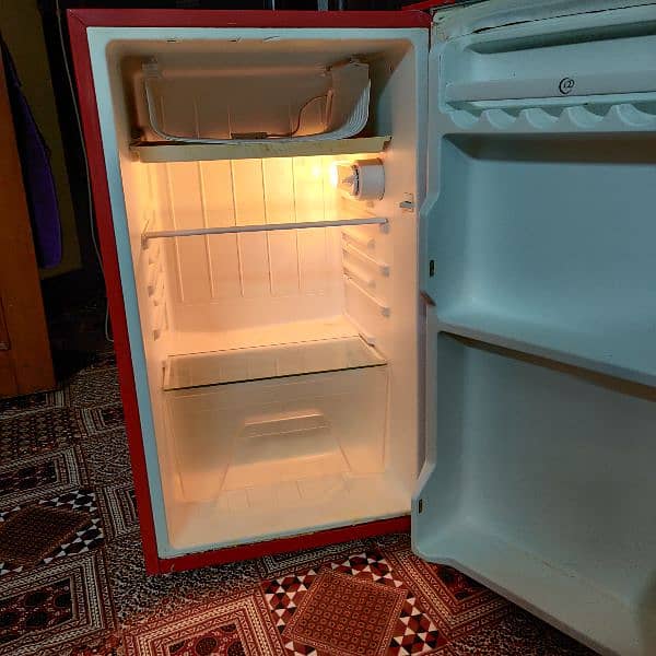 Dawlance Single Door Fridge 2