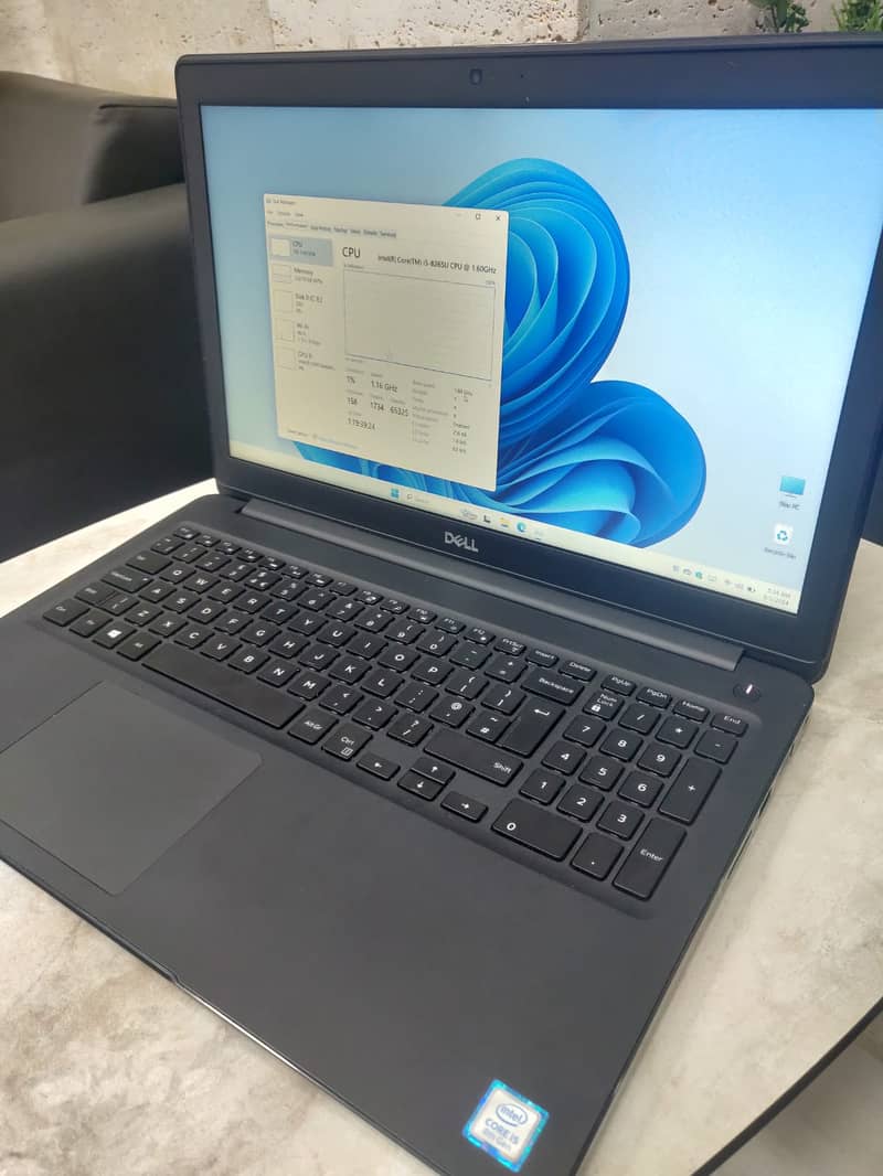 Dell Latitude i5 8th, 8gb/256gb-ssd, 4hr+ batry backup 9